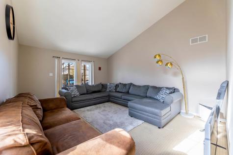 1114 Kylemore Court Joliet IL 60431