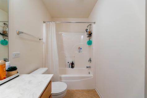 1114 Kylemore Court Joliet IL 60431