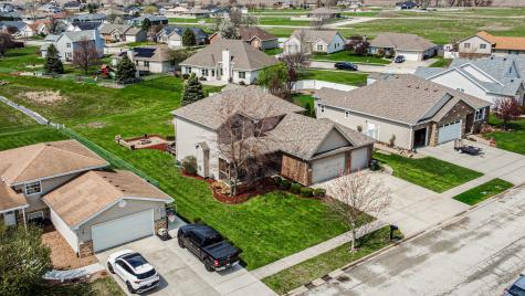 683 Sandburg Drive Manteno IL 60950