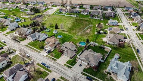 683 Sandburg Drive Manteno IL 60950
