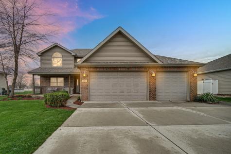 683 Sandburg Drive Manteno IL 60950