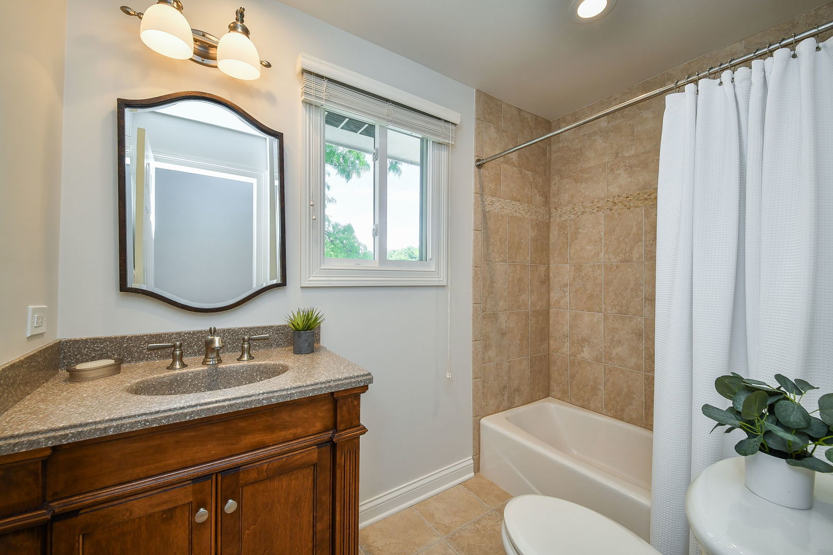1541 Brittany Court Wheaton IL 60189