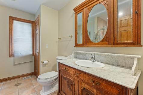 1380 Valley Road Bannockburn IL 60015