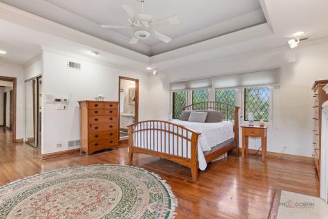 1380 Valley Road Bannockburn IL 60015