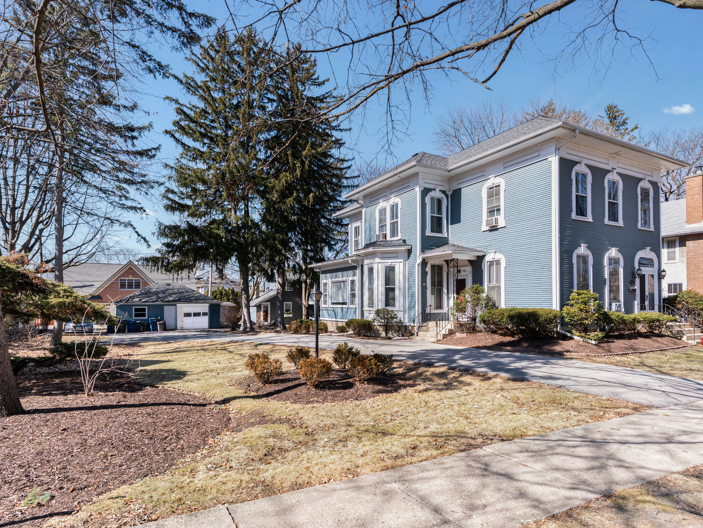 133 North Brainard Street Naperville IL 60540