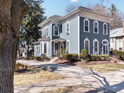 133 North Brainard Street Naperville IL 60540