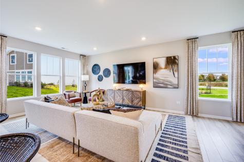 1251 Glenmont Street Algonquin IL 60102