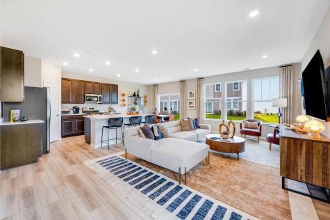 1251 Glenmont Street Algonquin IL 60102