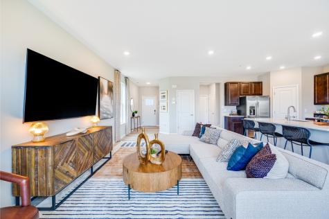 1251 Glenmont Street Algonquin IL 60102