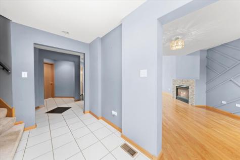 7124 168TH Street Tinley Park IL 60477