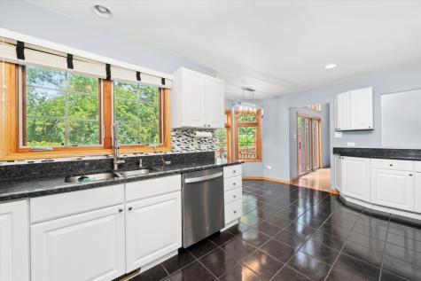 7124 168TH Street Tinley Park IL 60477