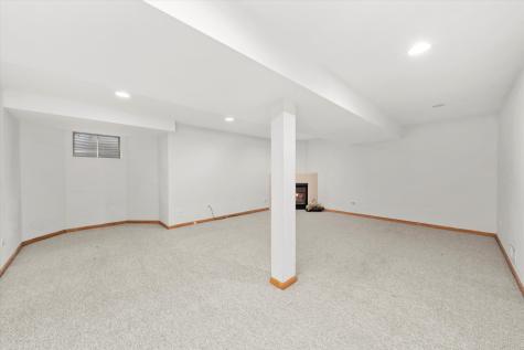 7124 168TH Street Tinley Park IL 60477