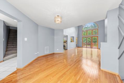7124 168TH Street Tinley Park IL 60477