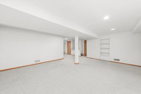 7124 168TH Street Tinley Park IL 60477