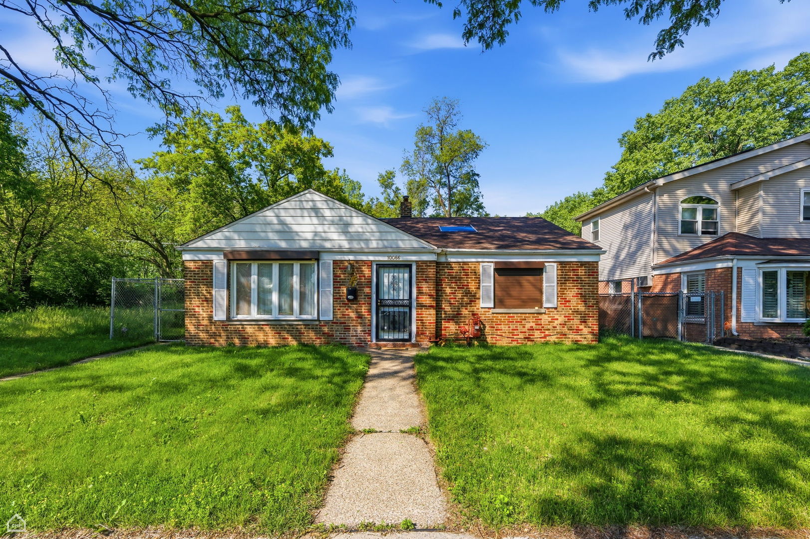 10066 South Van Vlissingen Road Chicago IL 60617