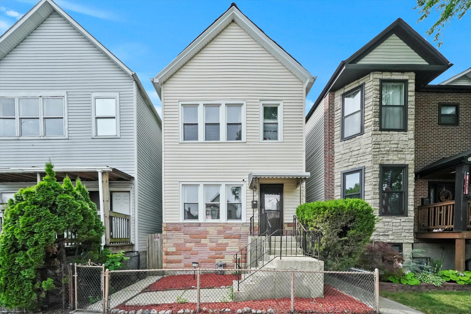 523 West 46th Place Chicago IL 60609