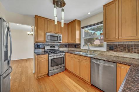 1100 Lockwood Drive Buffalo Grove IL 60089
