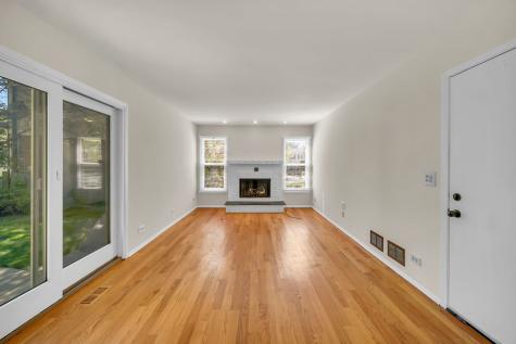 1100 Lockwood Drive Buffalo Grove IL 60089