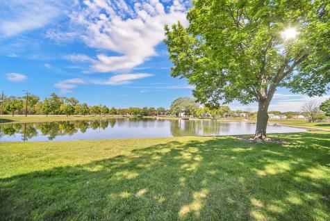1100 Lockwood Drive Buffalo Grove IL 60089