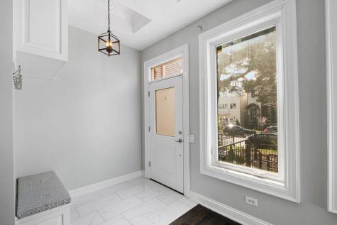 2641 North Marshfield Avenue Chicago IL 60614