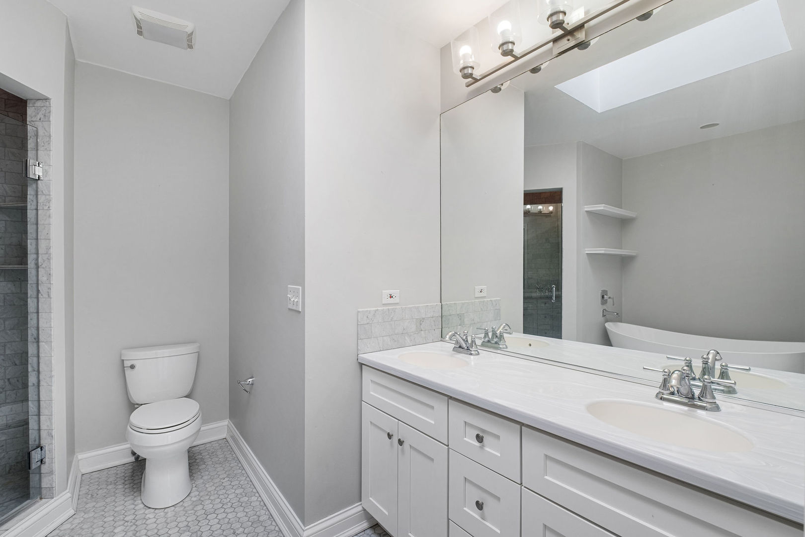 2641 North Marshfield Avenue Chicago IL 60614