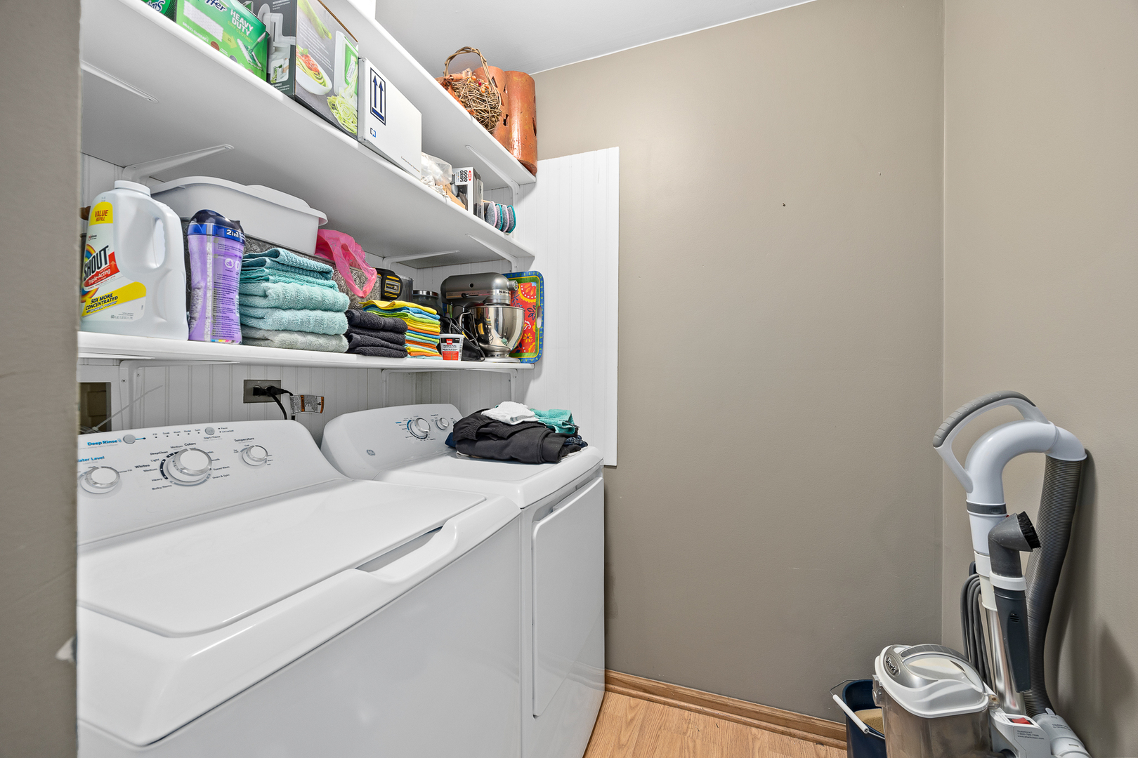 2 Buckboard Court Bolingbrook IL 60490