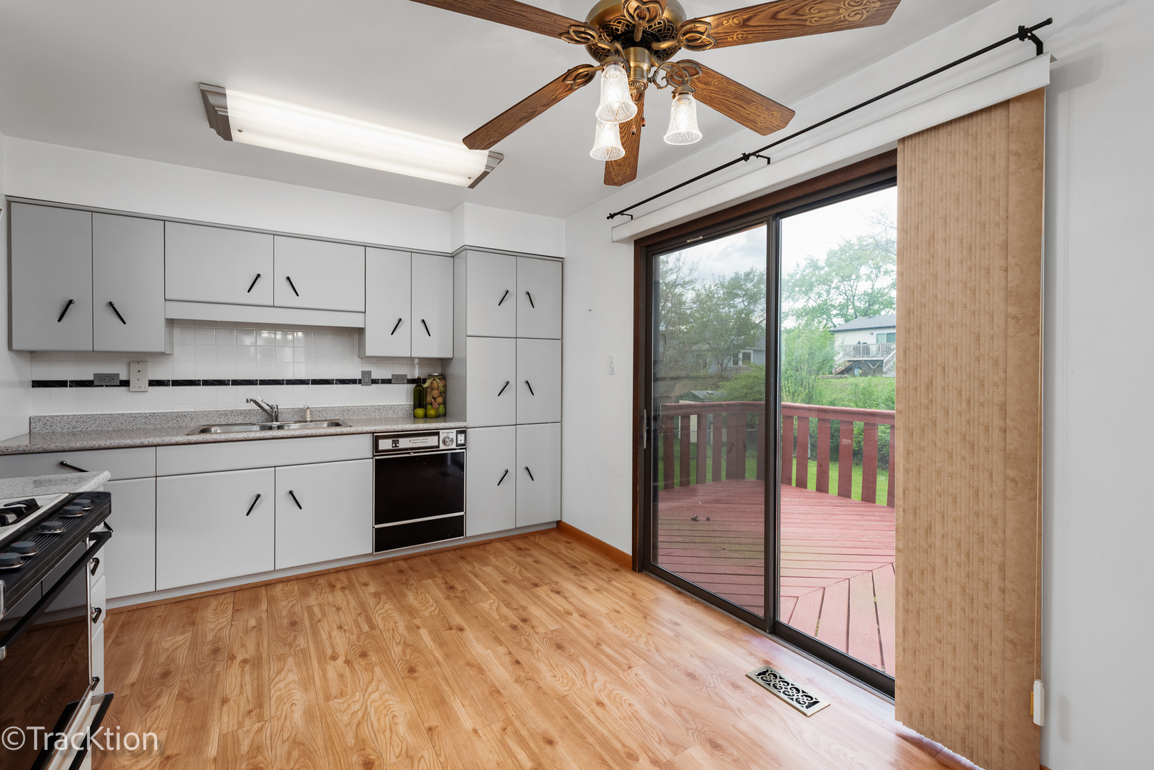 566 Cambridge Way Bolingbrook IL 60440