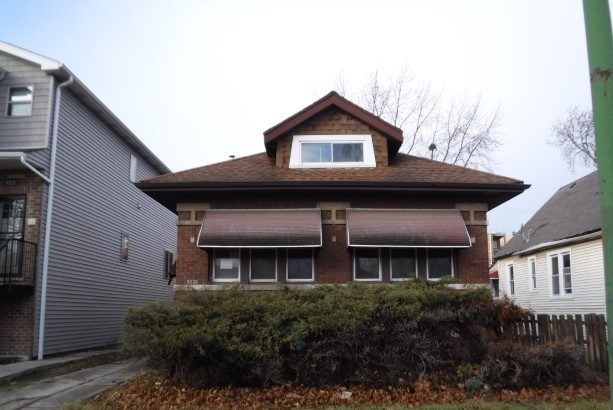 9230 South Loomis Street Chicago IL 60620