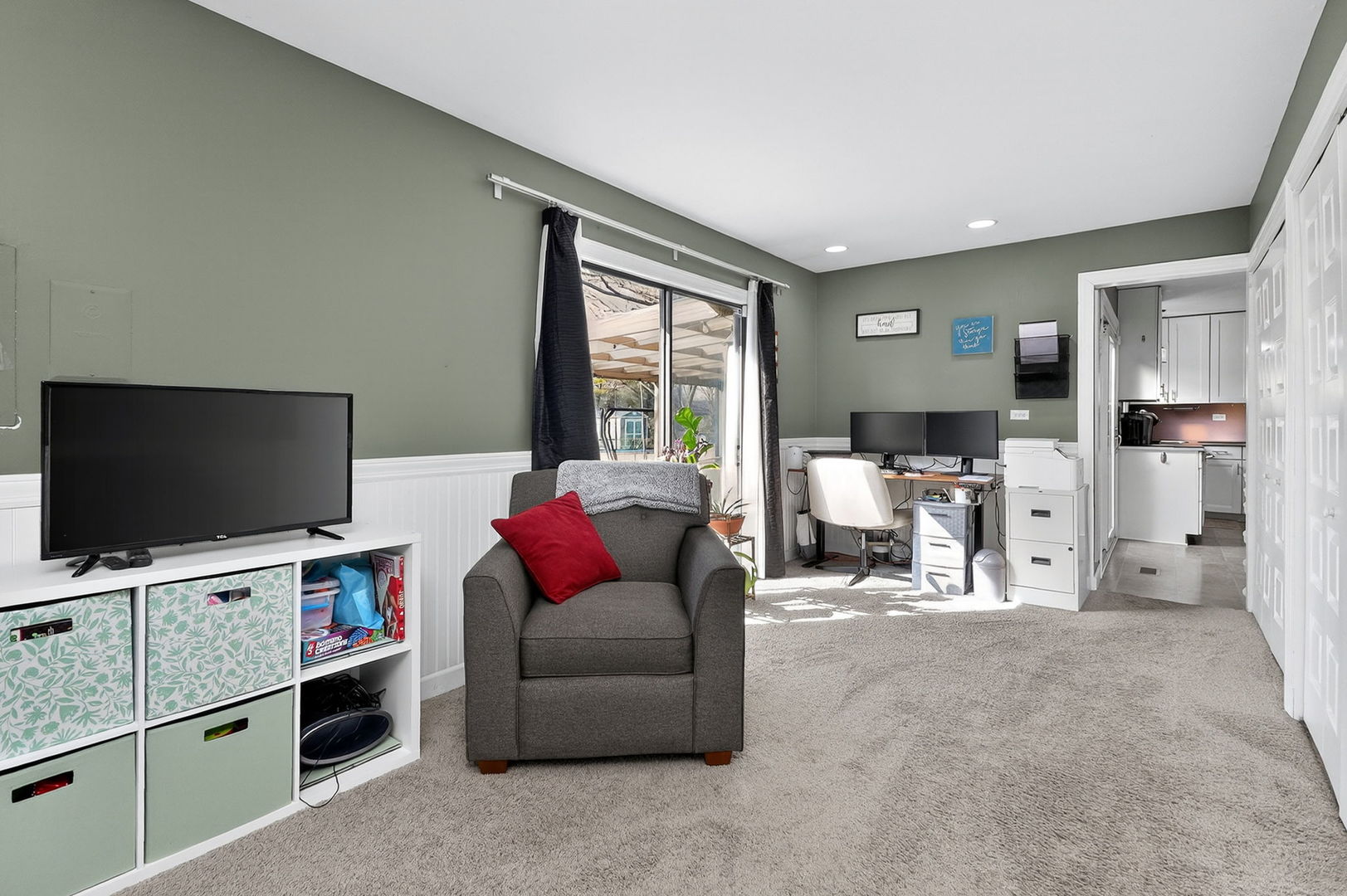 321 Lakeside Drive Bolingbrook IL 60440