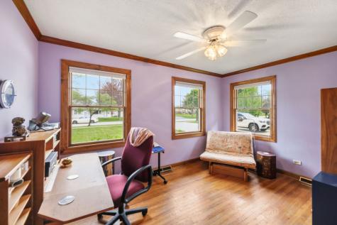 29 West Goebel Drive Lombard IL 60148