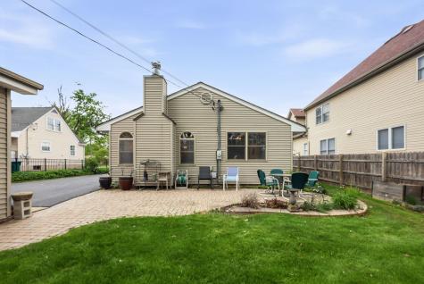 29 West Goebel Drive Lombard IL 60148