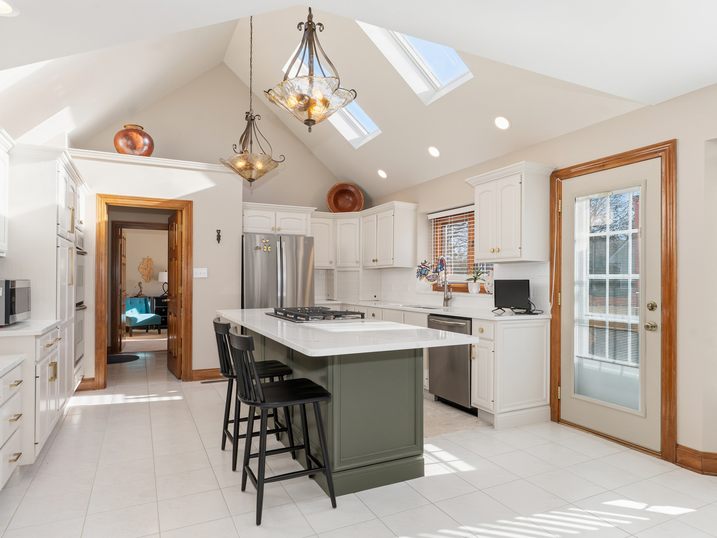 4005 White Eagle Drive Naperville IL 60564