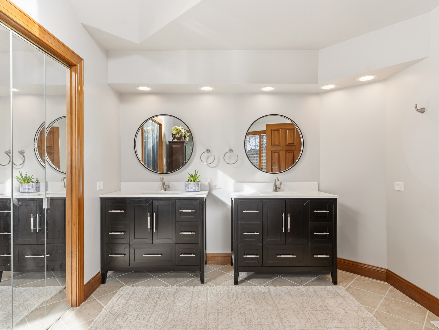 4005 White Eagle Drive Naperville IL 60564