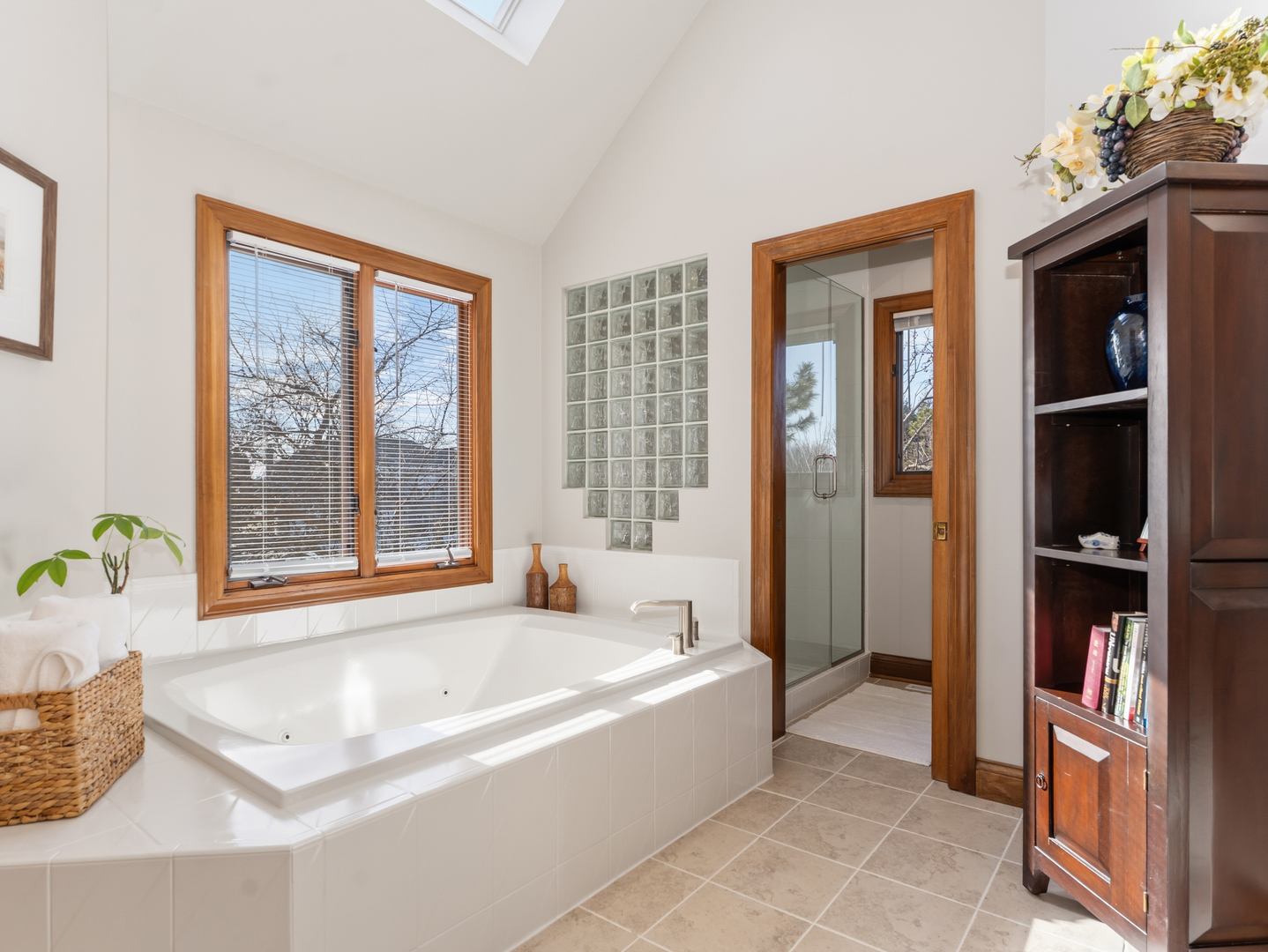 4005 White Eagle Drive Naperville IL 60564