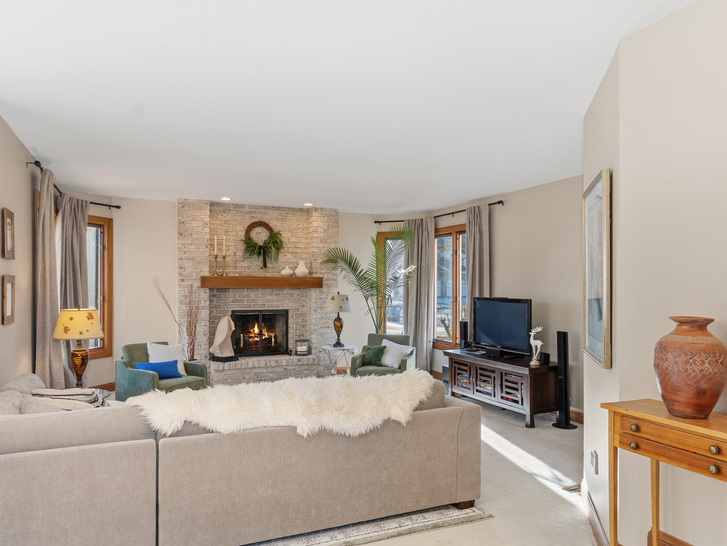 4005 White Eagle Drive Naperville IL 60564
