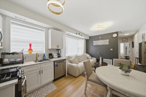 3215 North Francisco Avenue Chicago IL 60618