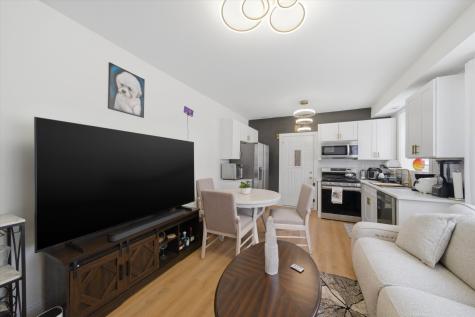 3215 North Francisco Avenue Chicago IL 60618