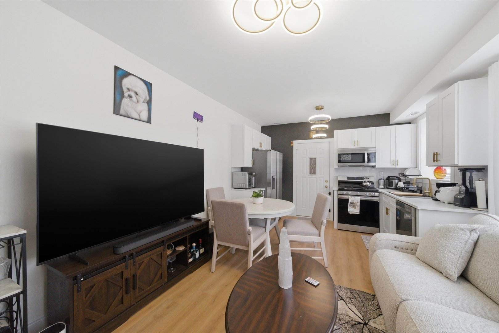3215 North Francisco Avenue Chicago IL 60618