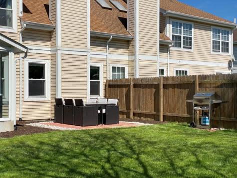 1073 Georgian Place Bartlett IL 60103
