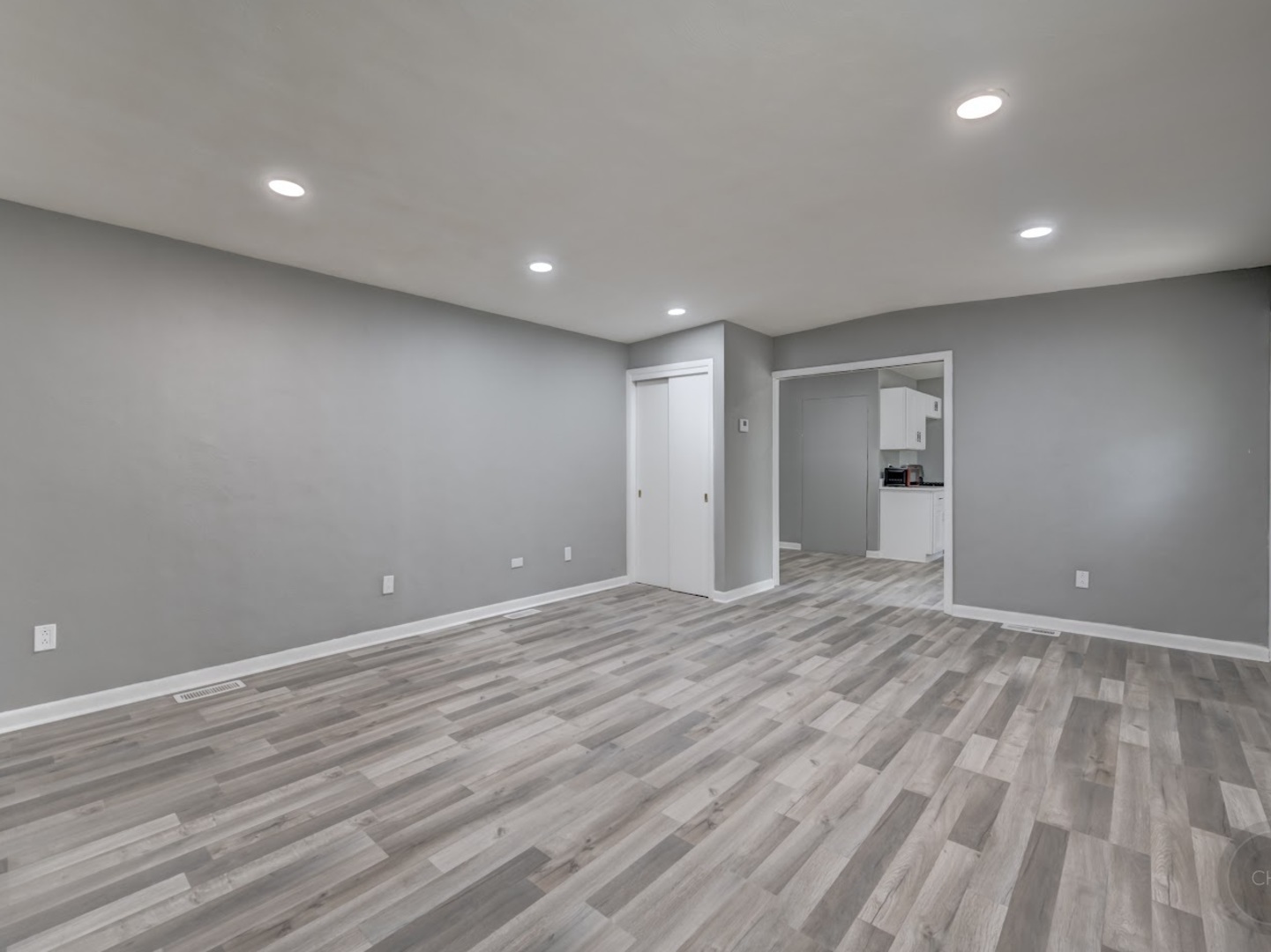23126 West Oak Street Plainfield IL 60544