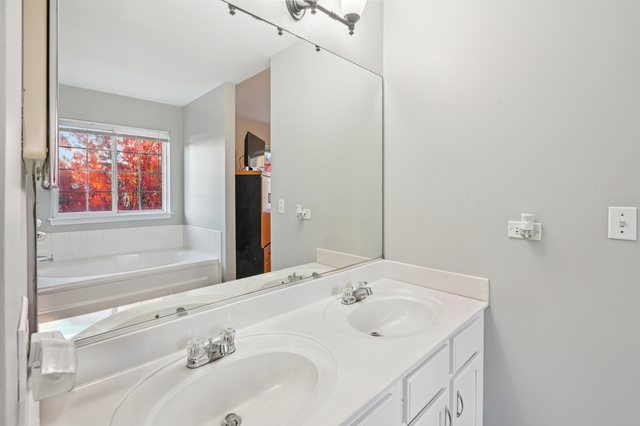 2489 Rosehall Lane Aurora IL 60503