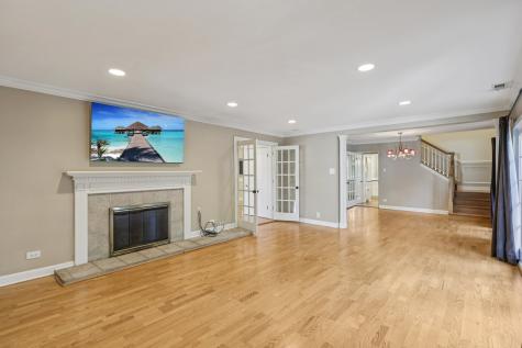 6619 Palma Lane Morton Grove IL 60053