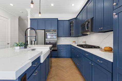 2447 West Winona Street Chicago IL 60625