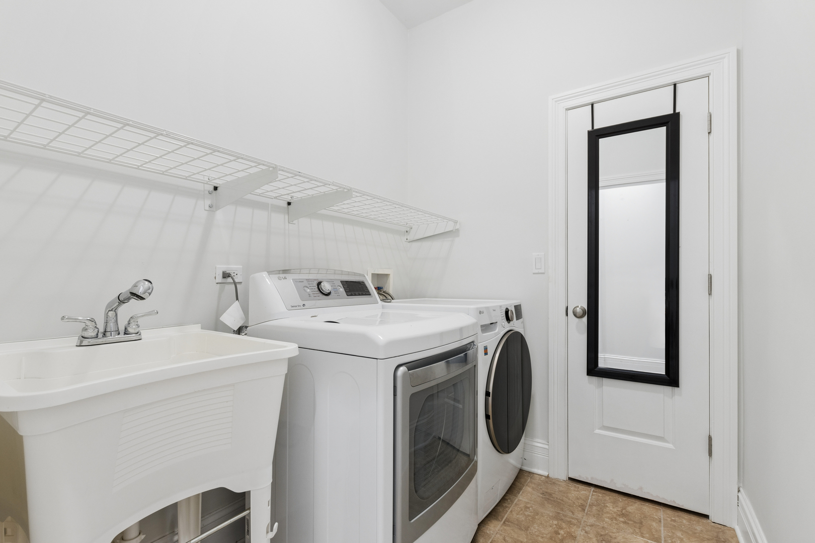 2447 West Winona Street Chicago IL 60625