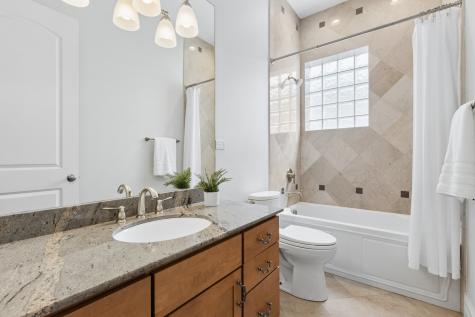 2447 West Winona Street Chicago IL 60625