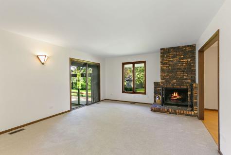 7211 Oakwood Lane Crystal Lake IL 60012