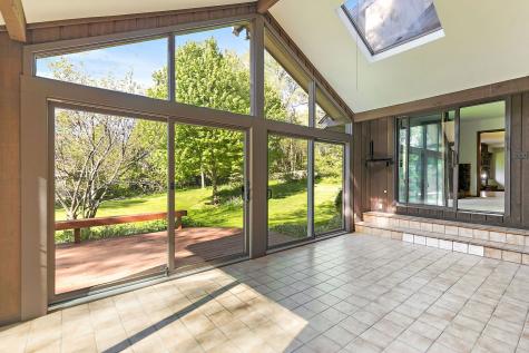 7211 Oakwood Lane Crystal Lake IL 60012