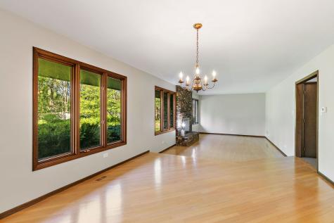 7211 Oakwood Lane Crystal Lake IL 60012