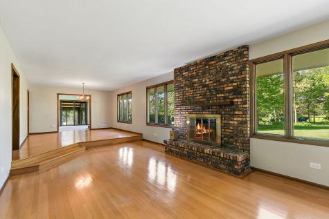 7211 Oakwood Lane Crystal Lake IL 60012