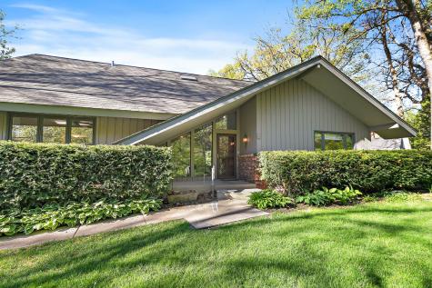 7211 Oakwood Lane Crystal Lake IL 60012